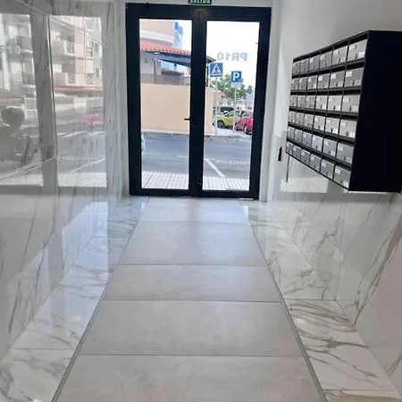 Oasis Tenerife Apartment